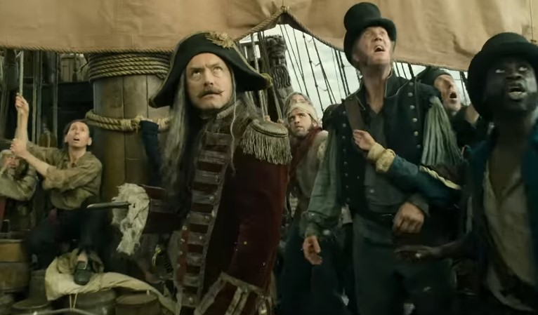 jude-law-is-pirate-captain-hook-in-latest-trailer-for-peter-pan-wendy